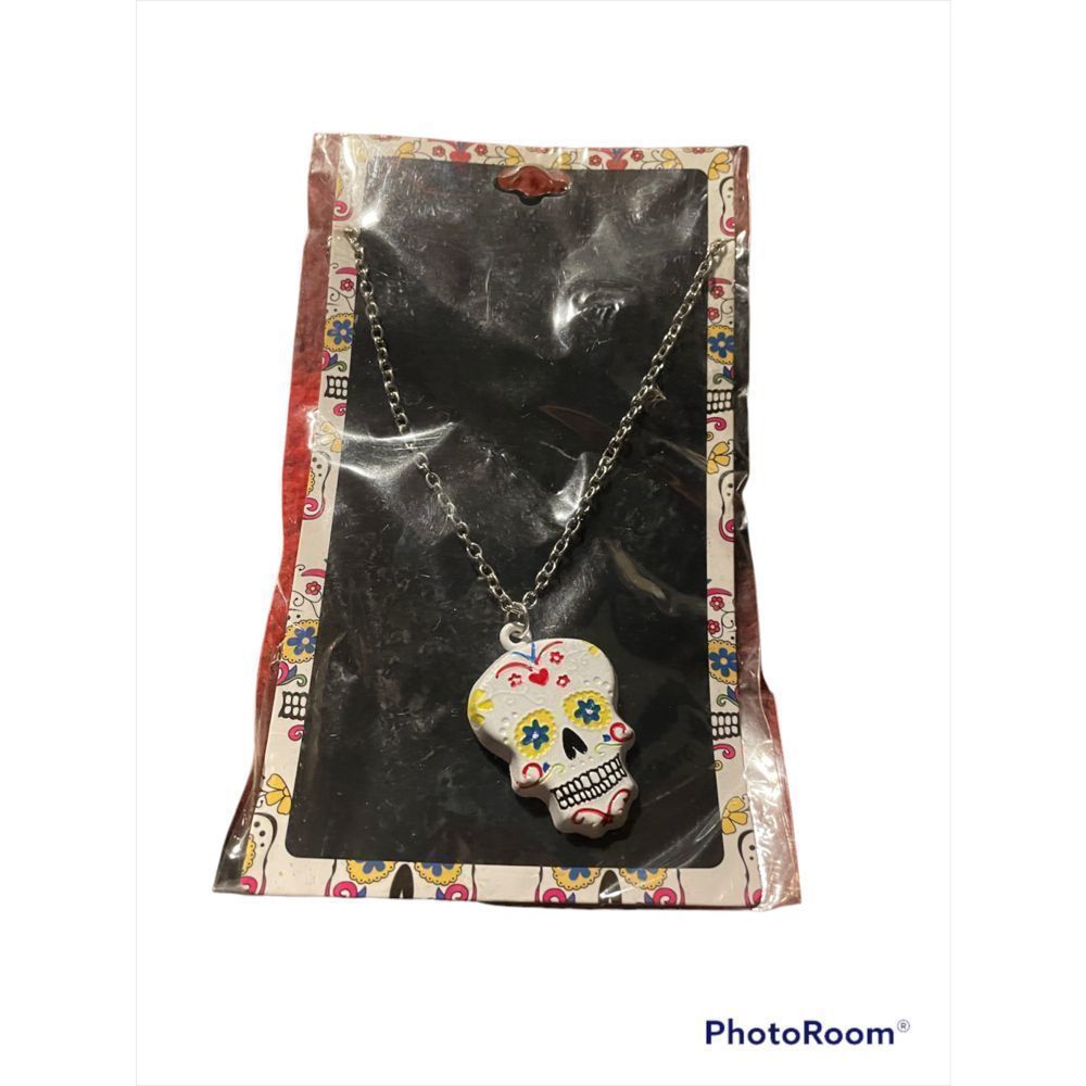 NWT Day of the dead necklace